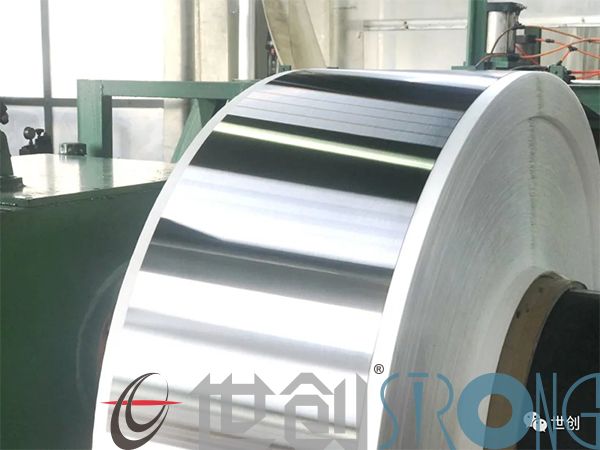 精密箔材“手撕鋼”的應用前景廣闊，世創新材料協助研發特殊性能的寬幅“手撕鋼”。