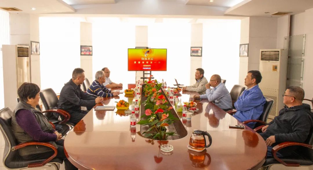 原國家機械部副部長賈成炳到訪世創科技 1.jpg